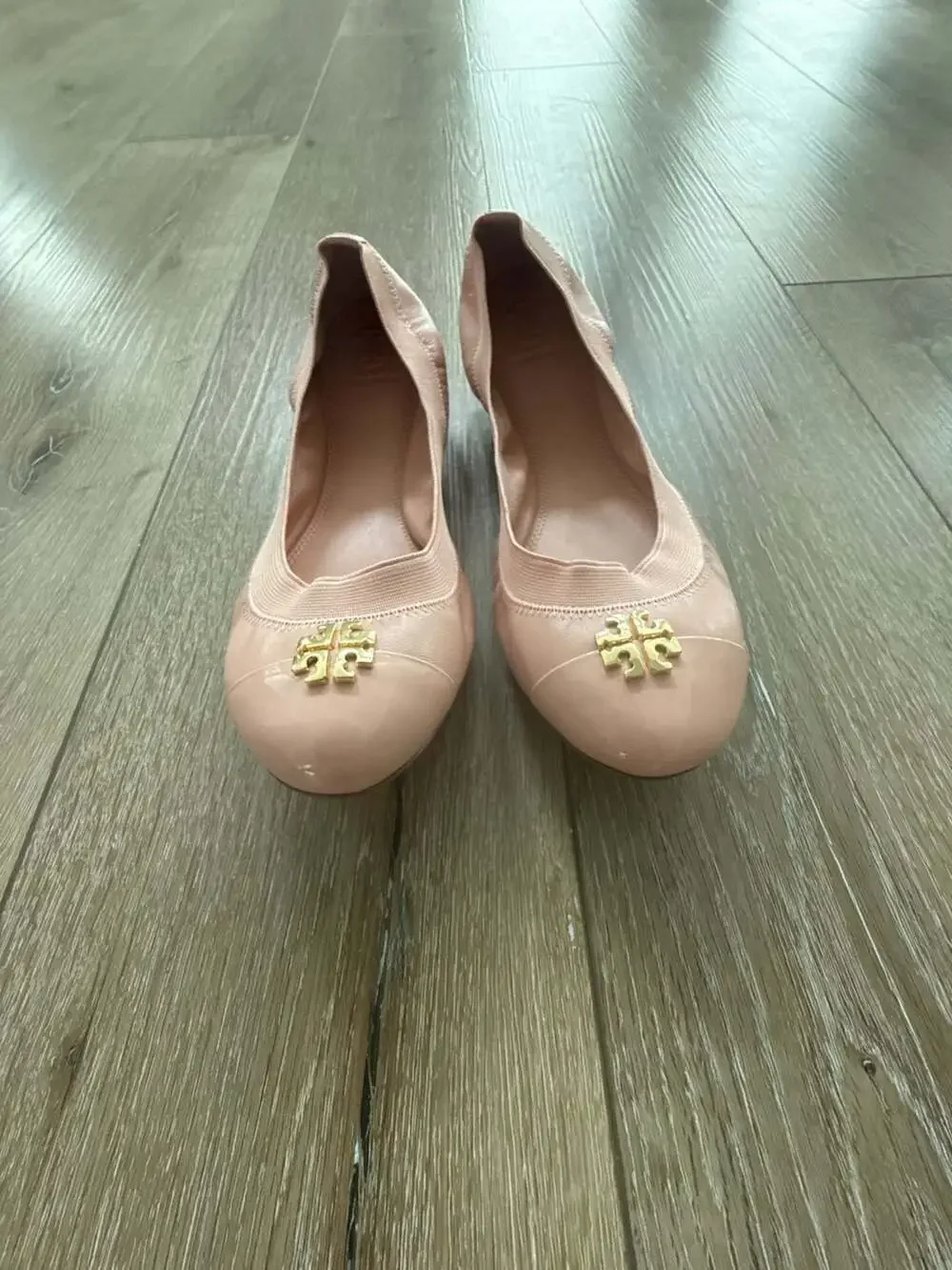 Tory Burch Pink Leather Ballet Flats with Gold Logo and Patent Cap Toe Size 9M